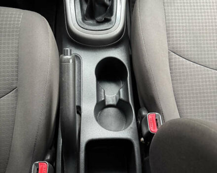 Черный Киа Soul, объемом двигателя 1.6 л и пробегом 290 тыс. км за 8100 $, фото 15 на Automoto.ua