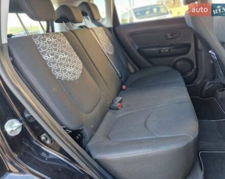 Чорний Кіа Soul, об'ємом двигуна 1.6 л та пробігом 250 тис. км за 6999 $, фото 64 на Automoto.ua