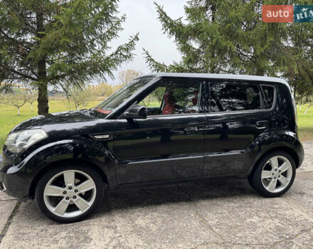 Черный Киа Soul, объемом двигателя 1.6 л и пробегом 290 тыс. км за 8100 $, фото 7 на Automoto.ua