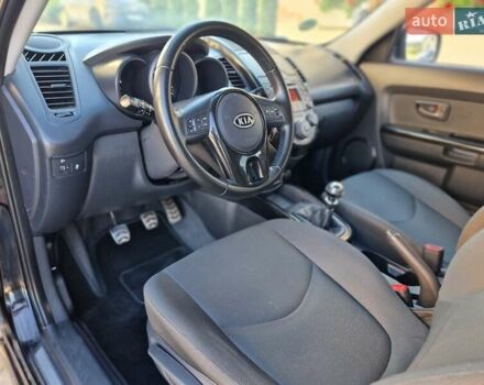 Чорний Кіа Soul, об'ємом двигуна 1.6 л та пробігом 250 тис. км за 6999 $, фото 49 на Automoto.ua