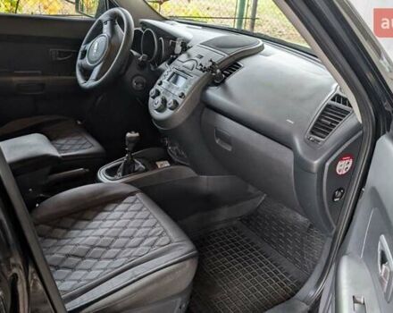 Черный Киа Soul, объемом двигателя 1.58 л и пробегом 187 тыс. км за 7600 $, фото 3 на Automoto.ua