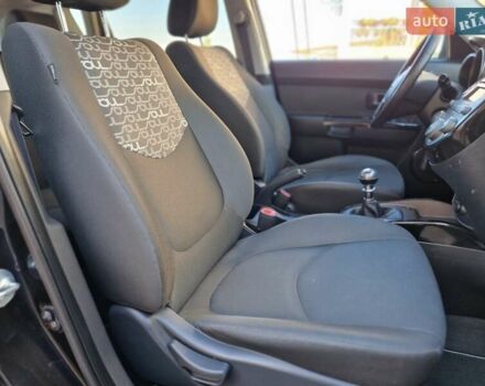 Чорний Кіа Soul, об'ємом двигуна 1.6 л та пробігом 250 тис. км за 6999 $, фото 50 на Automoto.ua