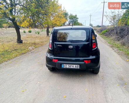 Черный Киа Soul, объемом двигателя 1.59 л и пробегом 168 тыс. км за 6000 $, фото 4 на Automoto.ua