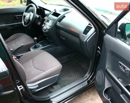 Черный Киа Soul, объемом двигателя 1.59 л и пробегом 217 тыс. км за 6444 $, фото 33 на Automoto.ua