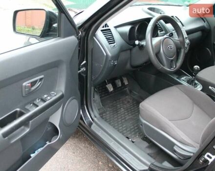 Черный Киа Soul, объемом двигателя 1.59 л и пробегом 217 тыс. км за 6444 $, фото 35 на Automoto.ua