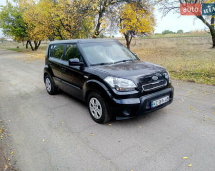 Черный Киа Soul, объемом двигателя 1.59 л и пробегом 168 тыс. км за 6000 $, фото 6 на Automoto.ua