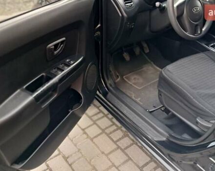 Черный Киа Soul, объемом двигателя 1.59 л и пробегом 199 тыс. км за 6500 $, фото 2 на Automoto.ua