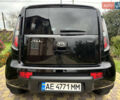 Кіа Soul 2011 у Ярмолинці на Automoto.ua Чорний Кіа Soul, об'ємом двигуна 1.58 л та пробігом 114 тис. км за 8000 $, фото 5 на Automoto.ua