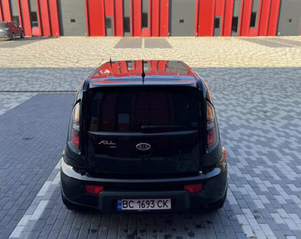 Черный Киа Soul, объемом двигателя 1.59 л и пробегом 213 тыс. км за 7500 $, фото 13 на Automoto.ua