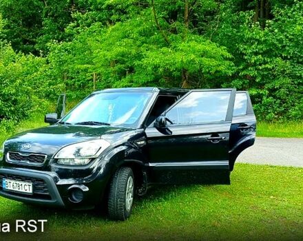 Черный Киа Soul, объемом двигателя 1.6 л и пробегом 165 тыс. км за 6470 $, фото 2 на Automoto.ua