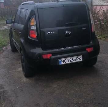 Черный Киа Soul, объемом двигателя 1.6 л и пробегом 305 тыс. км за 8700 $, фото 1 на Automoto.ua