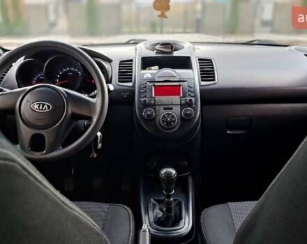 Черный Киа Soul, объемом двигателя 1.59 л и пробегом 199 тыс. км за 6500 $, фото 10 на Automoto.ua