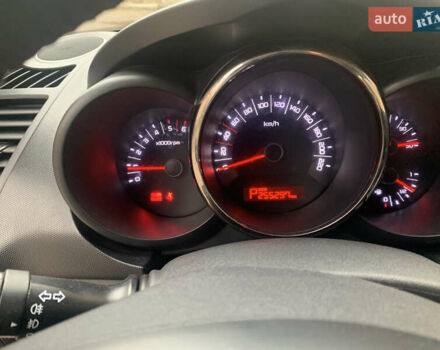 Черный Киа Soul, объемом двигателя 1.6 л и пробегом 255 тыс. км за 9200 $, фото 6 на Automoto.ua