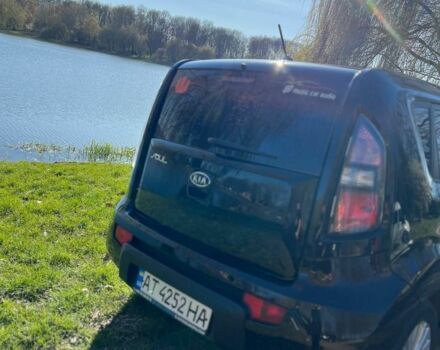 Киа Soul 2011 в Тлумаче на Automoto.ua Черный Киа Soul, объемом двигателя 1.6 л и пробегом 180 тыс. км за 5500 $, фото 1 на Automoto.ua