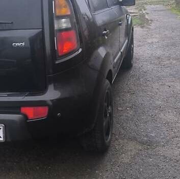 Черный Киа Soul, объемом двигателя 1.6 л и пробегом 305 тыс. км за 8700 $, фото 10 на Automoto.ua