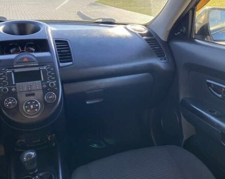 Черный Киа Soul, объемом двигателя 1.6 л и пробегом 215 тыс. км за 5950 $, фото 5 на Automoto.ua