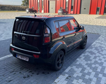 Черный Киа Soul, объемом двигателя 1.59 л и пробегом 213 тыс. км за 7500 $, фото 10 на Automoto.ua