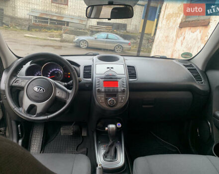 Черный Киа Soul, объемом двигателя 1.6 л и пробегом 255 тыс. км за 9200 $, фото 7 на Automoto.ua