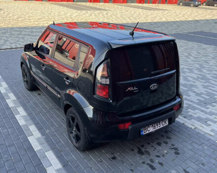 Черный Киа Soul, объемом двигателя 1.59 л и пробегом 213 тыс. км за 7500 $, фото 14 на Automoto.ua