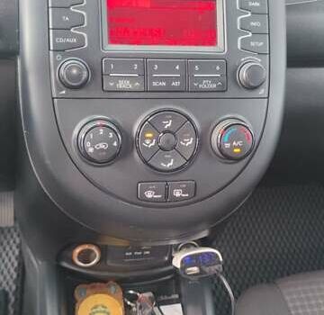 Чорний Кіа Soul, об'ємом двигуна 1.6 л та пробігом 185 тис. км за 6000 $, фото 11 на Automoto.ua