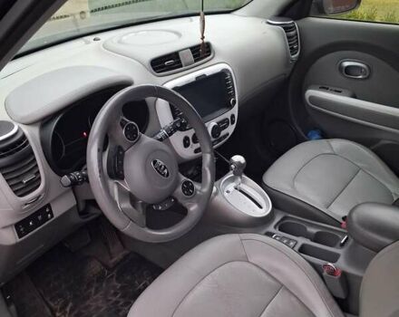 Черный Киа Soul, объемом двигателя 0 л и пробегом 125 тыс. км за 10400 $, фото 3 на Automoto.ua
