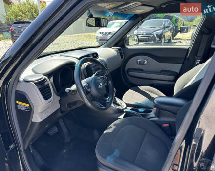 Черный Киа Soul, объемом двигателя 1.6 л и пробегом 159 тыс. км за 7499 $, фото 7 на Automoto.ua