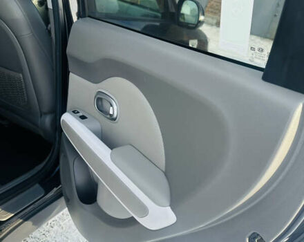 Чорний Кіа Soul, об'ємом двигуна 0 л та пробігом 79 тис. км за 8690 $, фото 12 на Automoto.ua