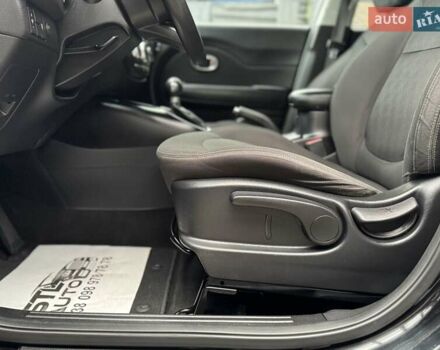 Черный Киа Soul, объемом двигателя 1.59 л и пробегом 153 тыс. км за 9500 $, фото 17 на Automoto.ua
