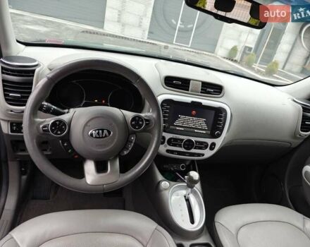 Черный Киа Soul, объемом двигателя 0 л и пробегом 147 тыс. км за 5800 $, фото 5 на Automoto.ua