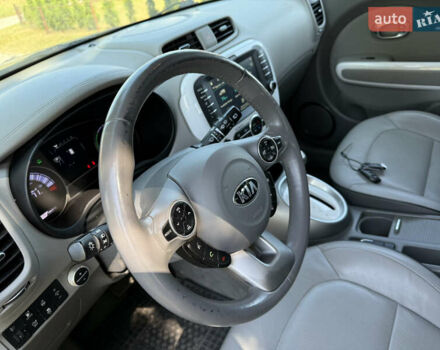 Чорний Кіа Soul, об'ємом двигуна 0 л та пробігом 37 тис. км за 6799 $, фото 72 на Automoto.ua