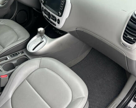 Черный Киа Soul, объемом двигателя 0 л и пробегом 182 тыс. км за 8500 $, фото 10 на Automoto.ua