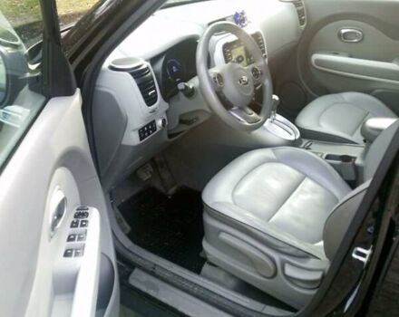 Черный Киа Soul, объемом двигателя 0 л и пробегом 153 тыс. км за 6000 $, фото 7 на Automoto.ua