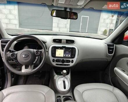 Черный Киа Soul, объемом двигателя 0 л и пробегом 147 тыс. км за 5800 $, фото 6 на Automoto.ua