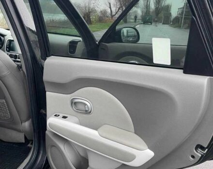 Черный Киа Soul, объемом двигателя 0 л и пробегом 149 тыс. км за 5800 $, фото 17 на Automoto.ua