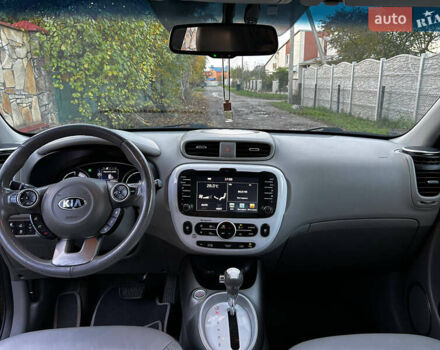 Черный Киа Soul, объемом двигателя 0 л и пробегом 97 тыс. км за 5400 $, фото 6 на Automoto.ua