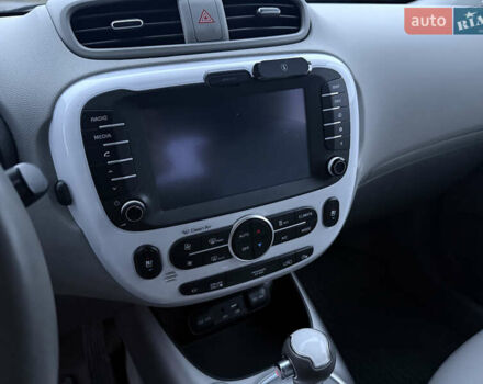 Черный Киа Soul, объемом двигателя 0 л и пробегом 98 тыс. км за 7000 $, фото 26 на Automoto.ua