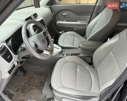 Чорний Кіа Soul, об'ємом двигуна 0 л та пробігом 159 тис. км за 8300 $, фото 14 на Automoto.ua