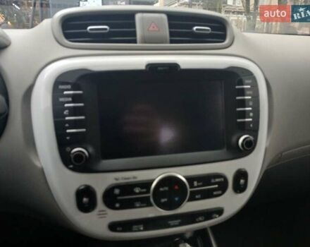 Чорний Кіа Soul, об'ємом двигуна 0 л та пробігом 104 тис. км за 9900 $, фото 16 на Automoto.ua