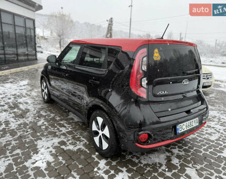 Чорний Кіа Soul, об'ємом двигуна 0 л та пробігом 159 тис. км за 8300 $, фото 6 на Automoto.ua