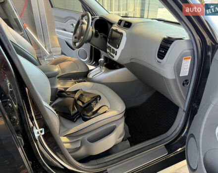 Чорний Кіа Soul, об'ємом двигуна 0 л та пробігом 37 тис. км за 6799 $, фото 64 на Automoto.ua