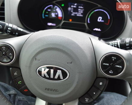 Черный Киа Soul, объемом двигателя 0 л и пробегом 89 тыс. км за 9700 $, фото 24 на Automoto.ua