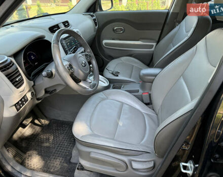 Чорний Кіа Soul, об'ємом двигуна 0 л та пробігом 37 тис. км за 6799 $, фото 73 на Automoto.ua
