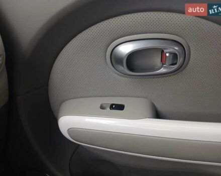 Чорний Кіа Soul, об'ємом двигуна 0 л та пробігом 104 тис. км за 9900 $, фото 13 на Automoto.ua