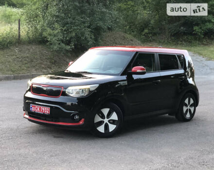 Чорний Кіа Soul, об'ємом двигуна 0 л та пробігом 98 тис. км за 11700 $, фото 3 на Automoto.ua