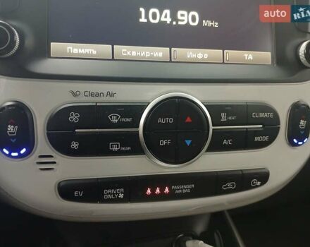 Чорний Кіа Soul, об'ємом двигуна 0 л та пробігом 104 тис. км за 9900 $, фото 15 на Automoto.ua