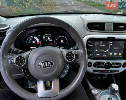 Черный Киа Soul, объемом двигателя 0 л и пробегом 97 тыс. км за 5400 $, фото 10 на Automoto.ua