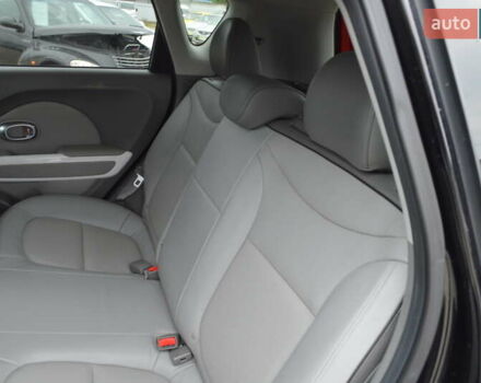 Черный Киа Soul, объемом двигателя 0 л и пробегом 89 тыс. км за 9700 $, фото 10 на Automoto.ua
