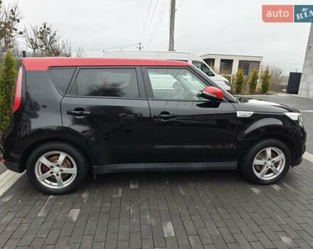 Черный Киа Soul, объемом двигателя 0 л и пробегом 147 тыс. км за 5800 $, фото 1 на Automoto.ua