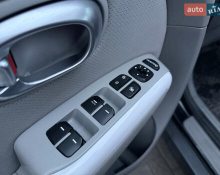 Черный Киа Soul, объемом двигателя 0 л и пробегом 98 тыс. км за 7000 $, фото 25 на Automoto.ua