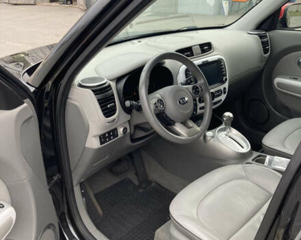 Чорний Кіа Soul, об'ємом двигуна 0 л та пробігом 118 тис. км за 7699 $, фото 4 на Automoto.ua